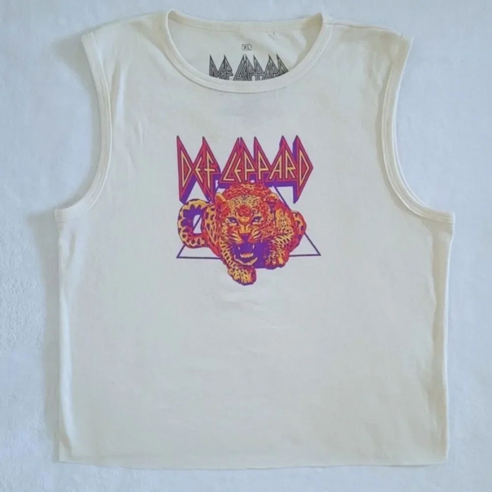 Def Leppard🐆 Muscle💪 Tee - NWOT